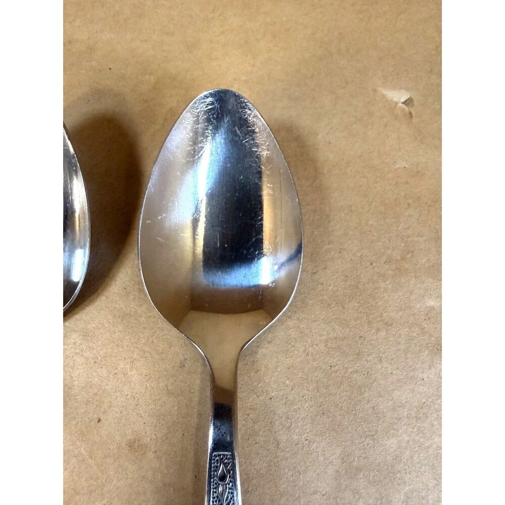 2 Vintage Rogers Co Stanley Roberts La Spana Tablespoons Soup Spoons 7 1/4